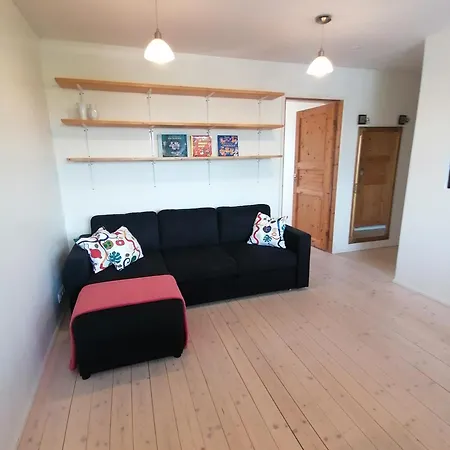 Karusselli 93 Summer Apartamento Pärnu